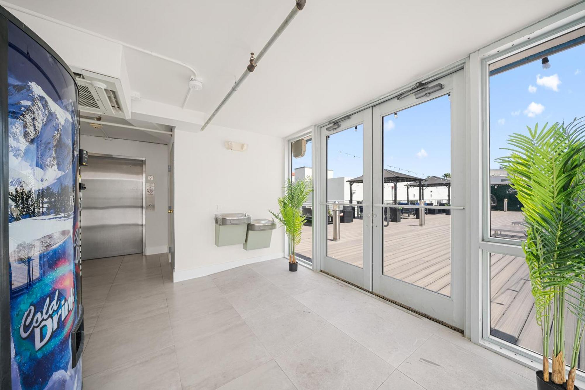The Samantha By Lowkl Miami Beach Extérieur photo